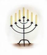 http://www.nigeltyas.co.uk/img_candle/menorah.jpg